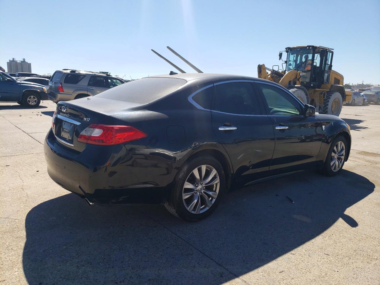 2013 Infiniti M37 Base - Фото 3