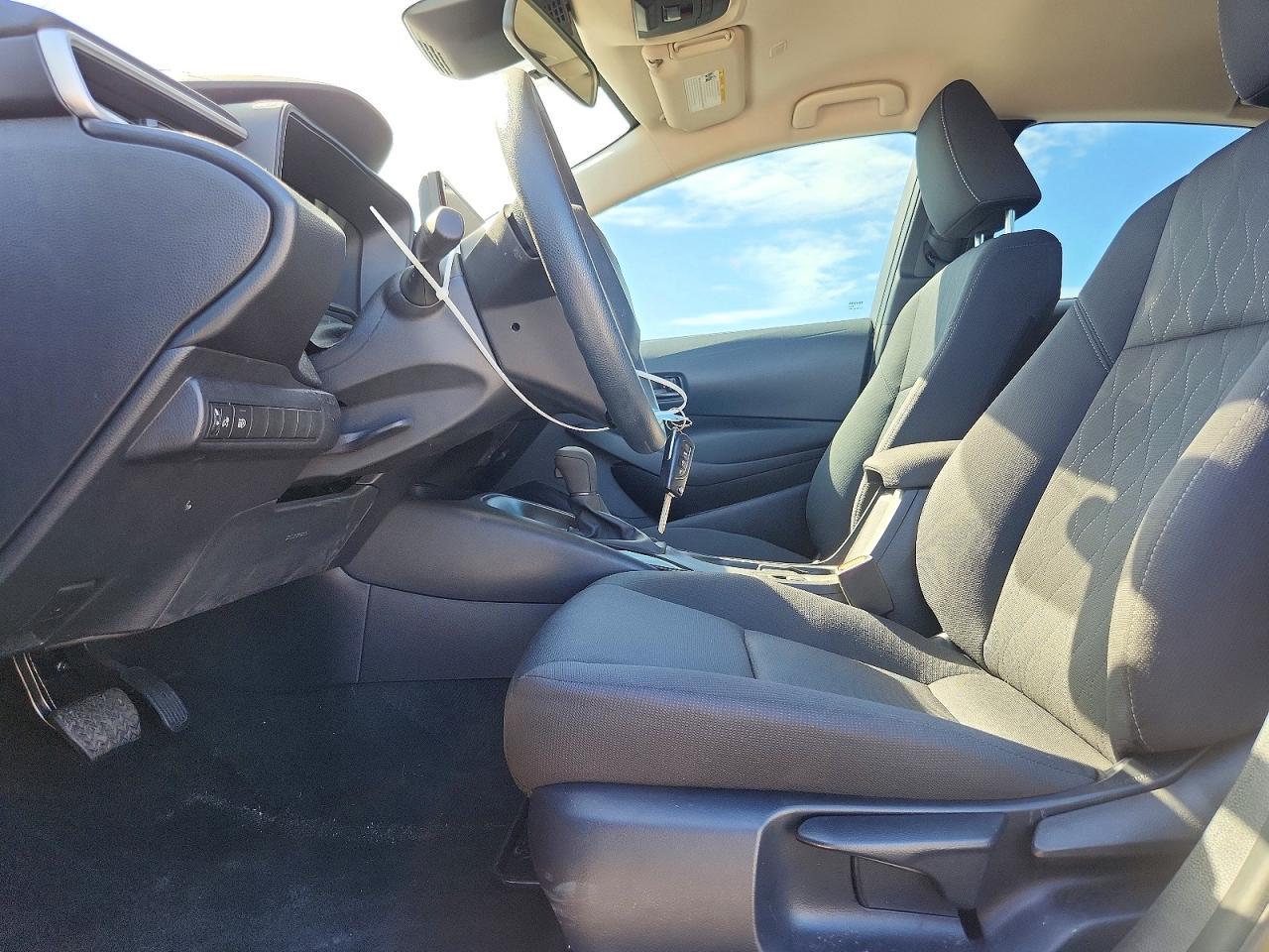 2025 Toyota Corolla Le - Фото 7