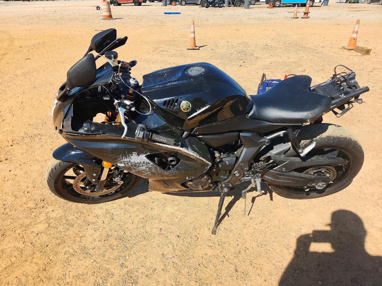 2024 Yamaha Yzfr7 - Image 3
