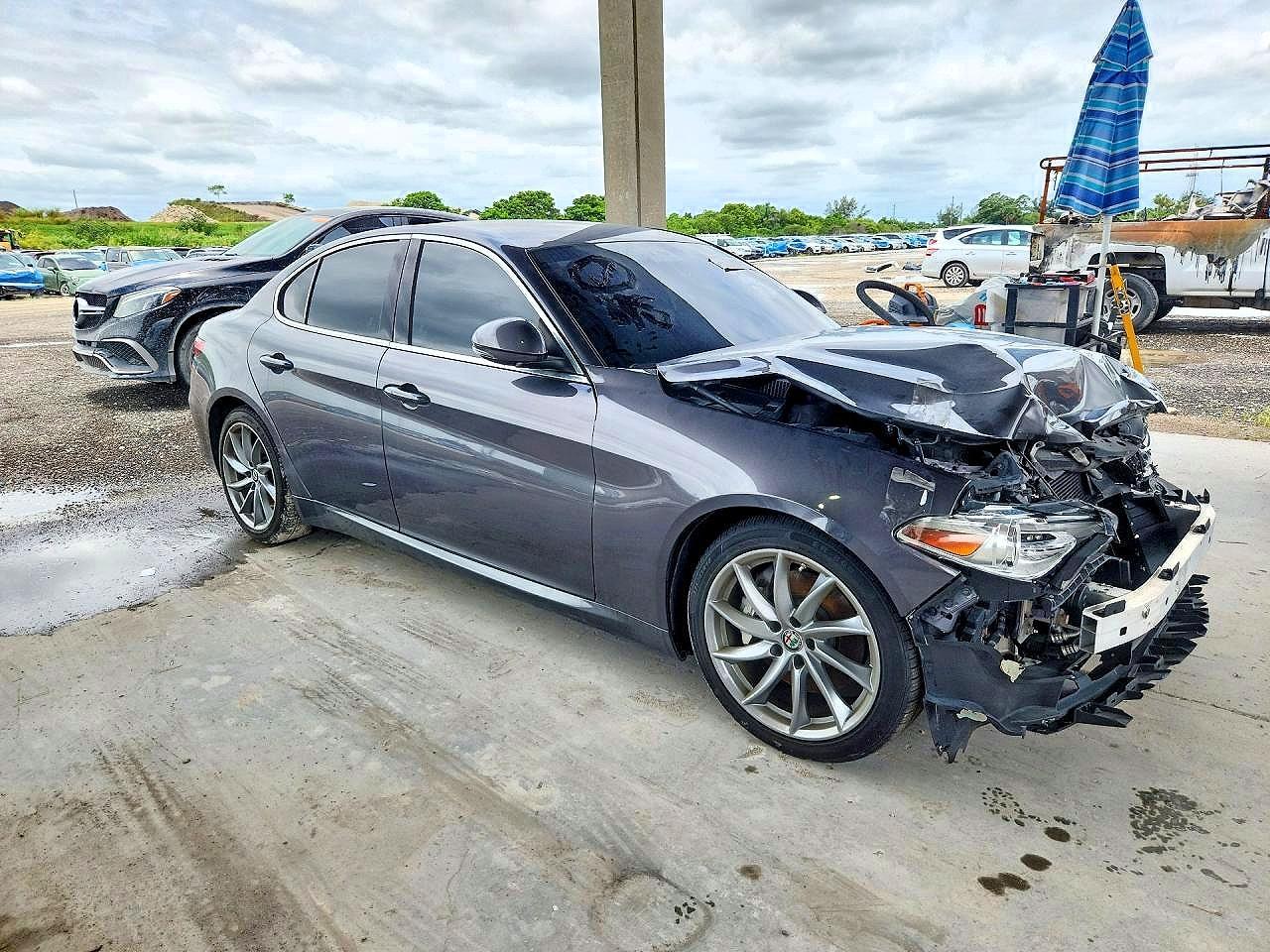 2019 Alfa Romeo Giulia - Image 4