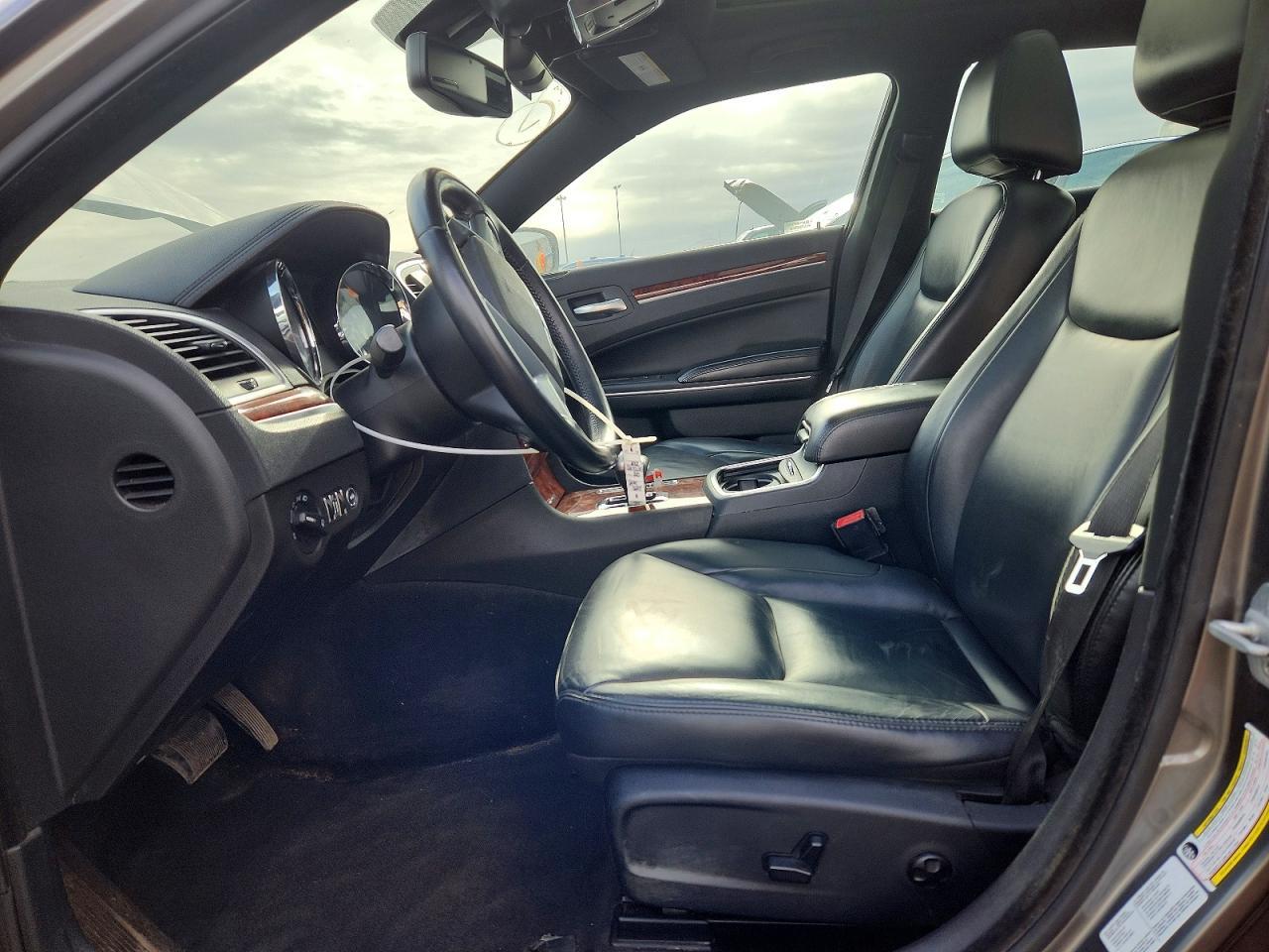 2012 Chrysler 300 Limited - Фото 7