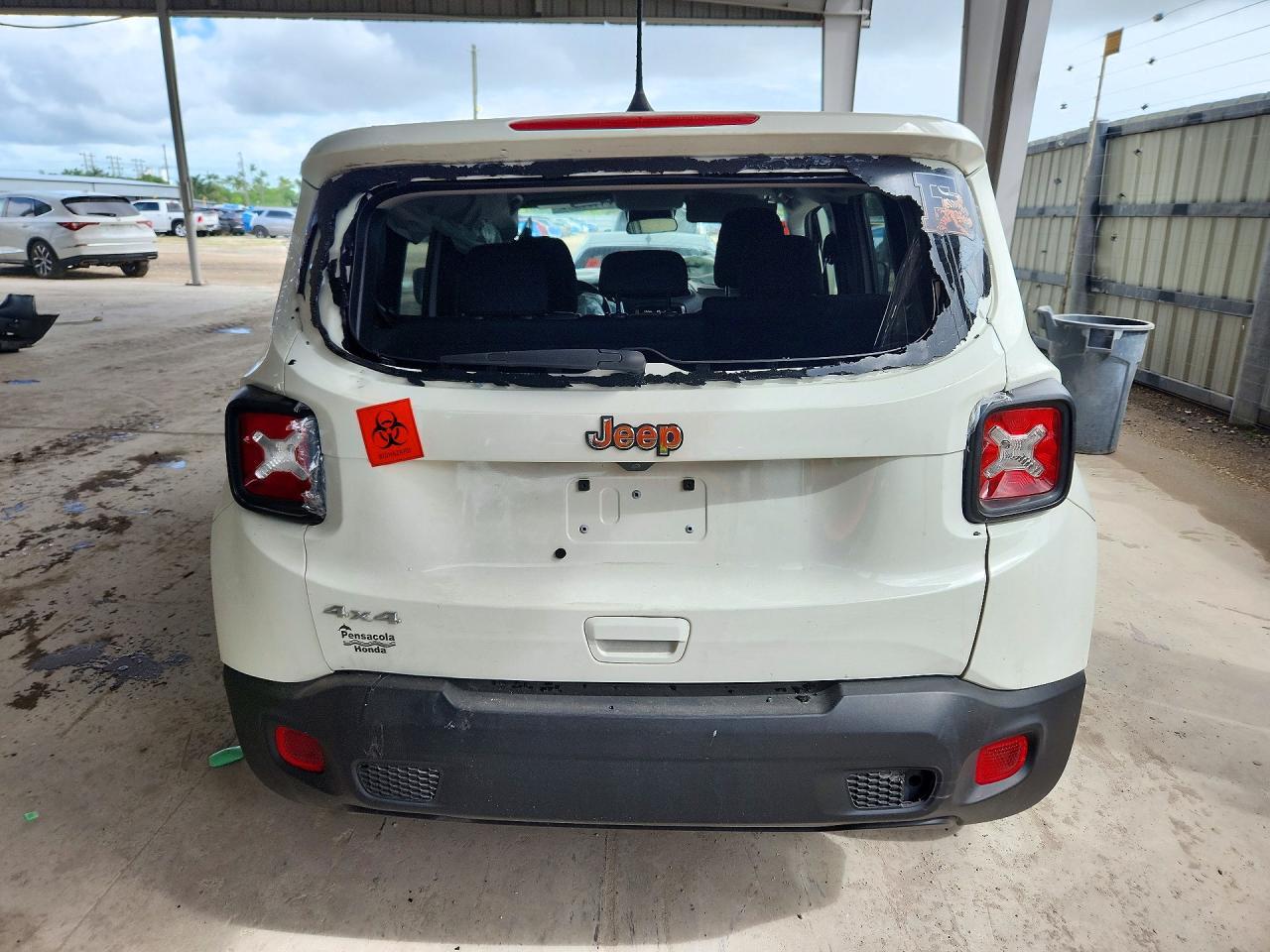 2023 Jeep Renegade Latitude - Фото 6