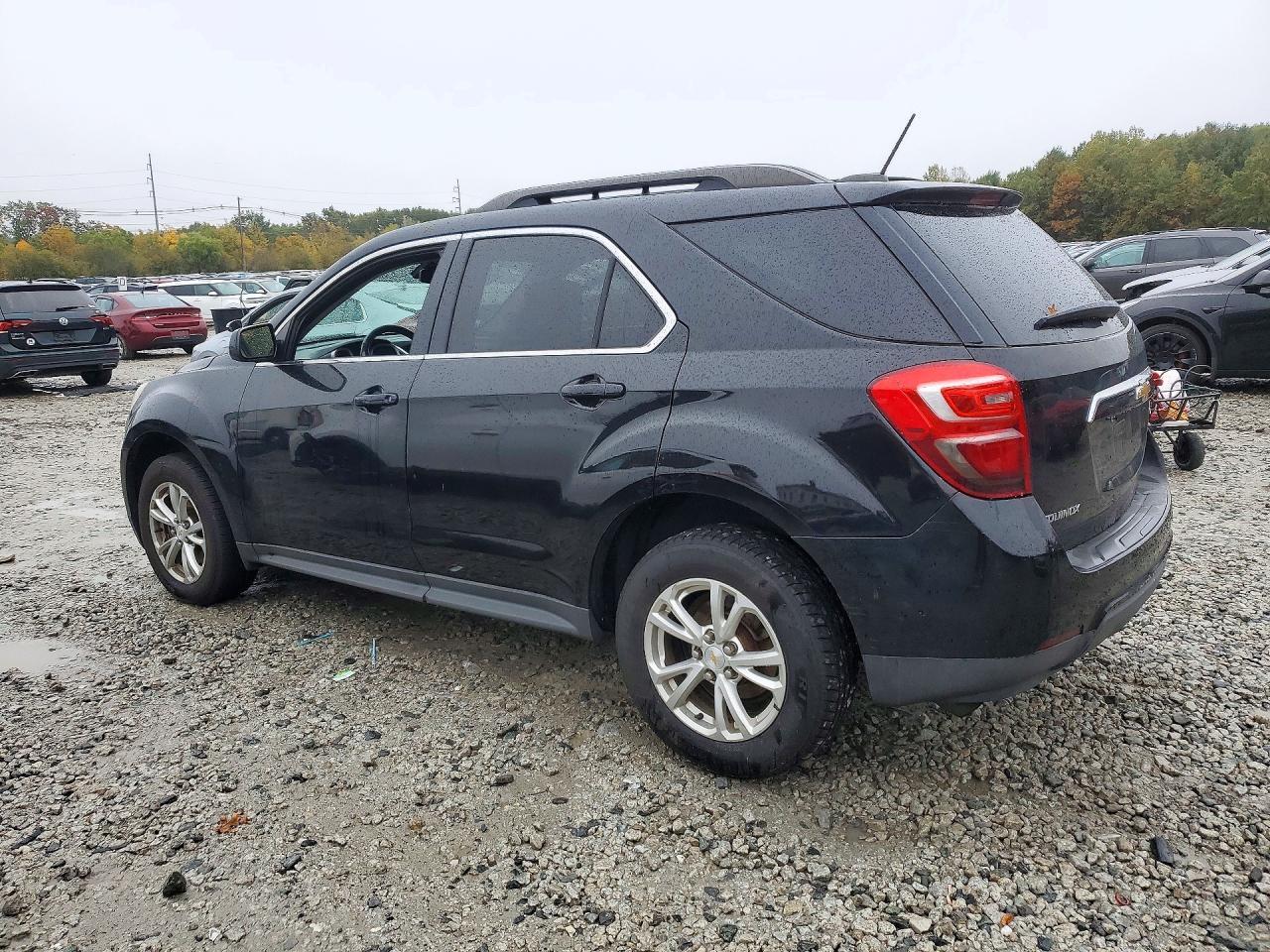 2017 Chevrolet Equinox Lt - Image 2