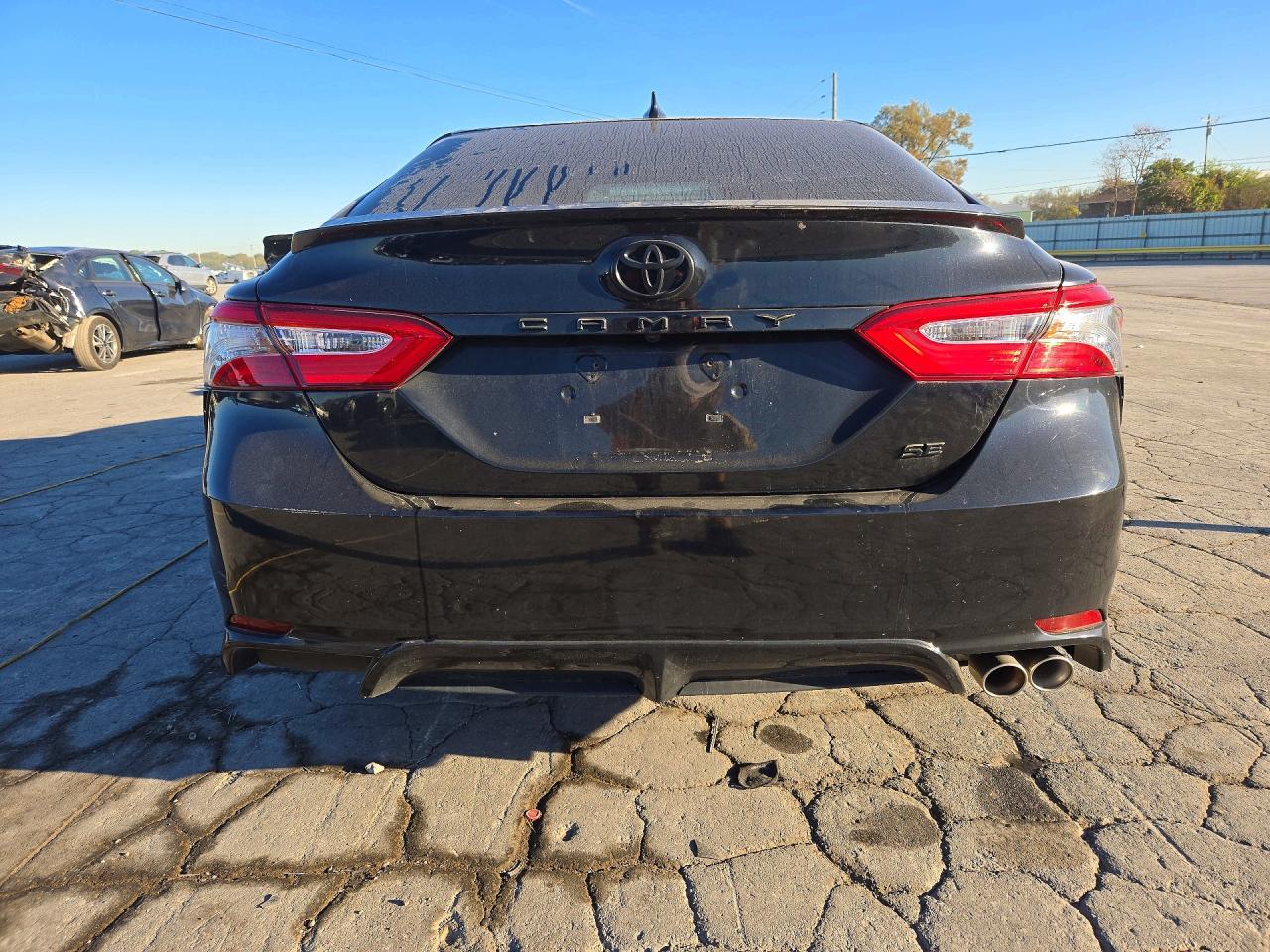 2019 Toyota Camry Se - Image 6