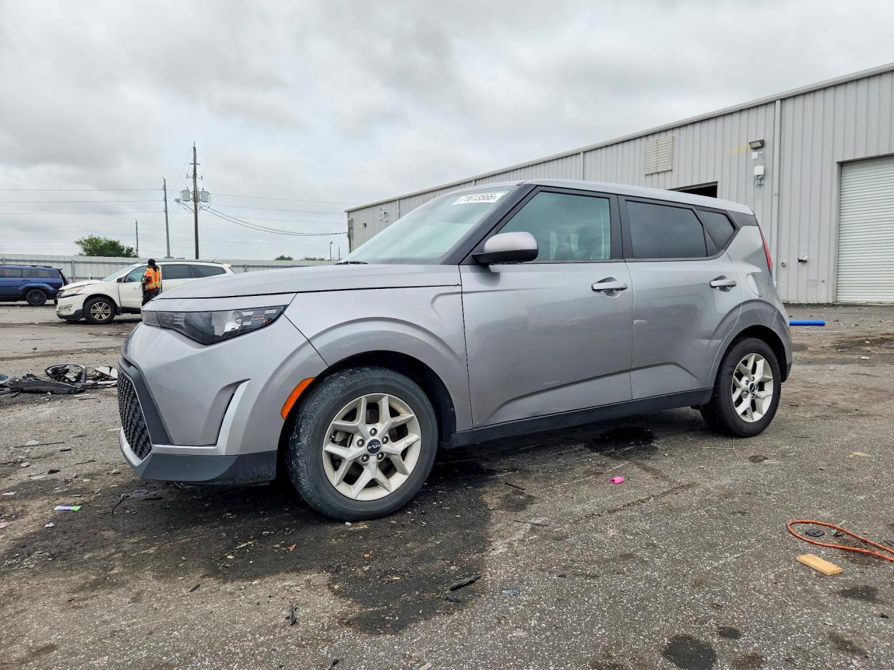 2023 Kia Soul Lx