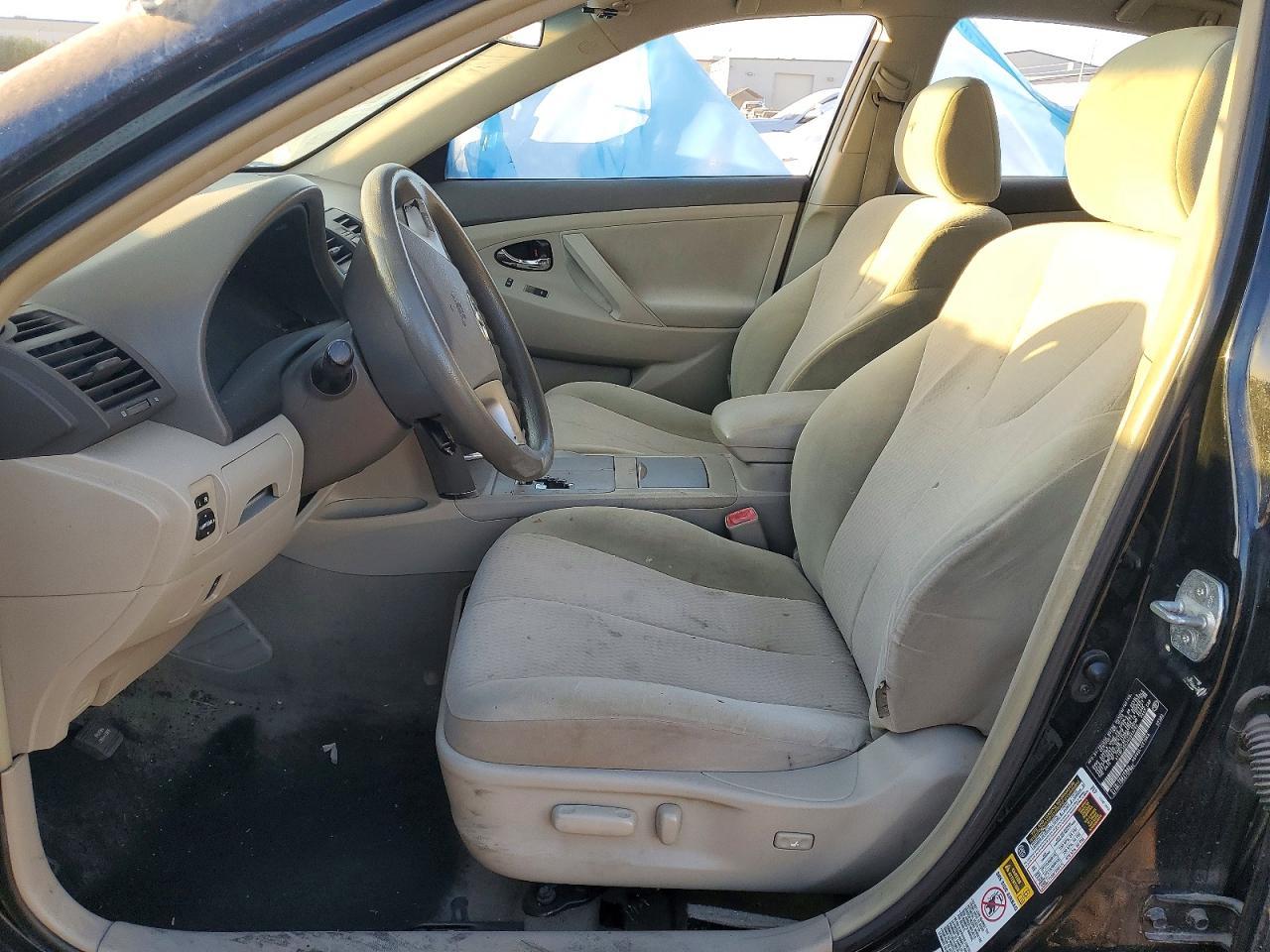 2010 Toyota Camry Le - Image 7