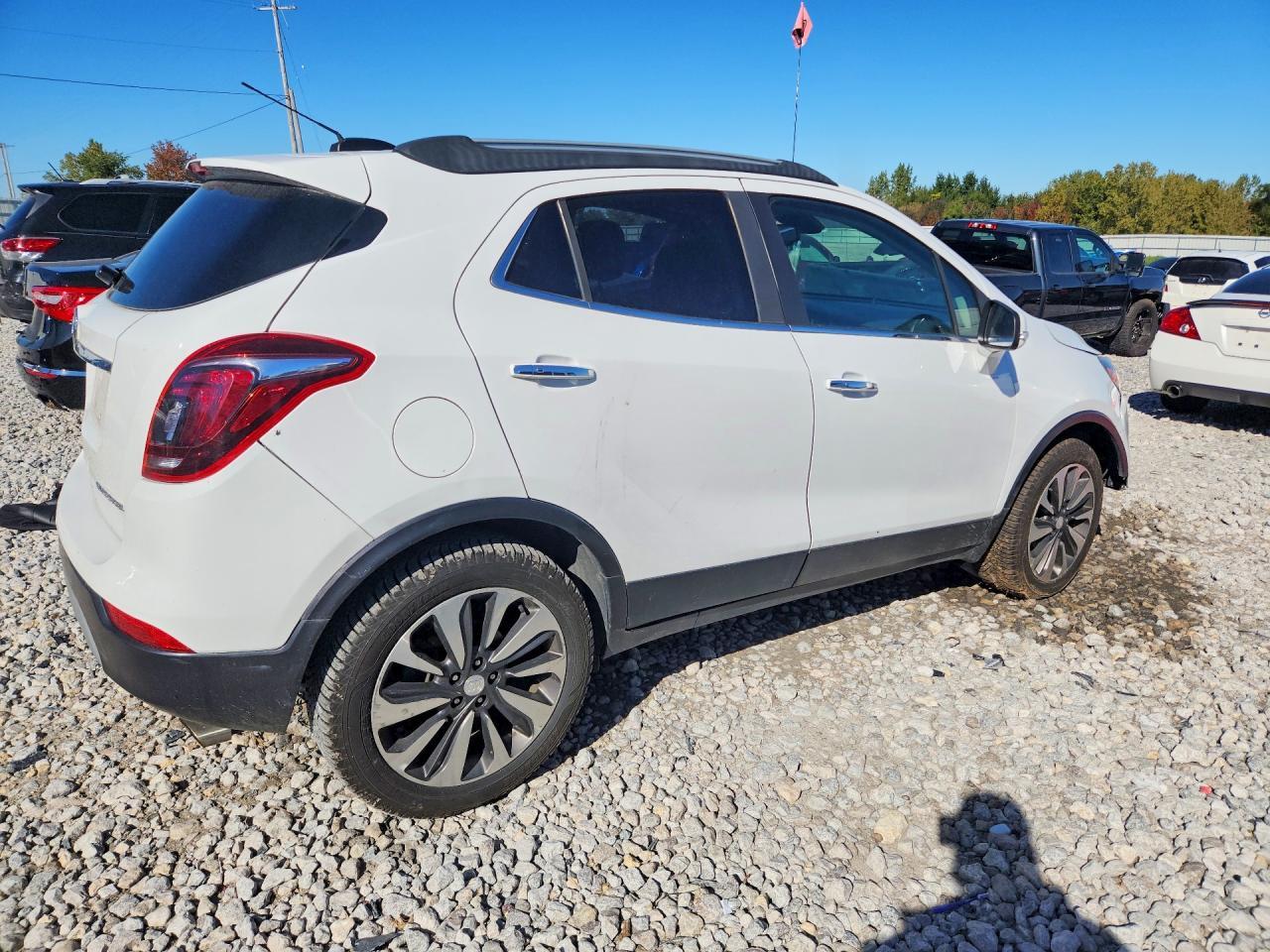 2018 Buick Encore Essence - Фото 3