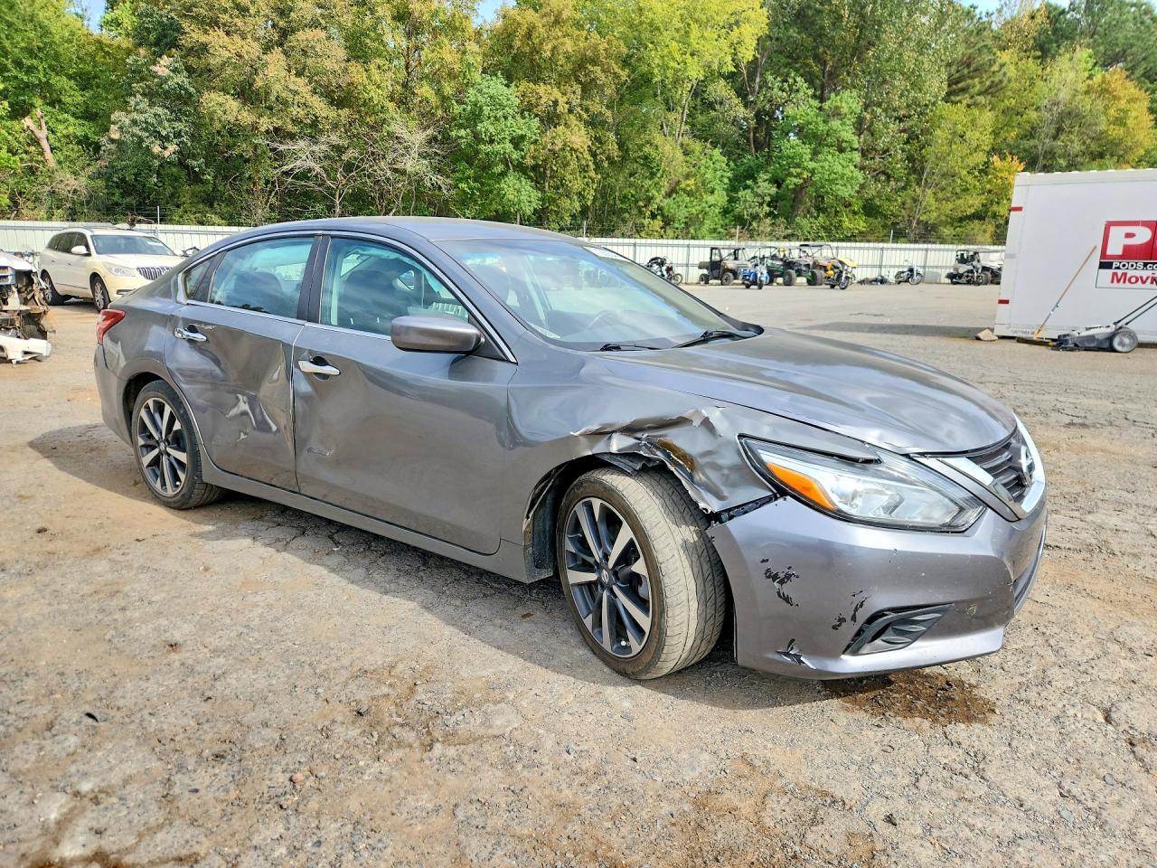 2016 Nissan Altima 2.5 Sr - Image 4