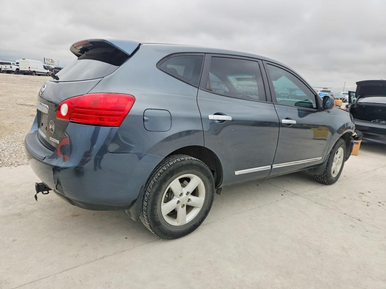 2013 Nissan Rogue S - Фото 3
