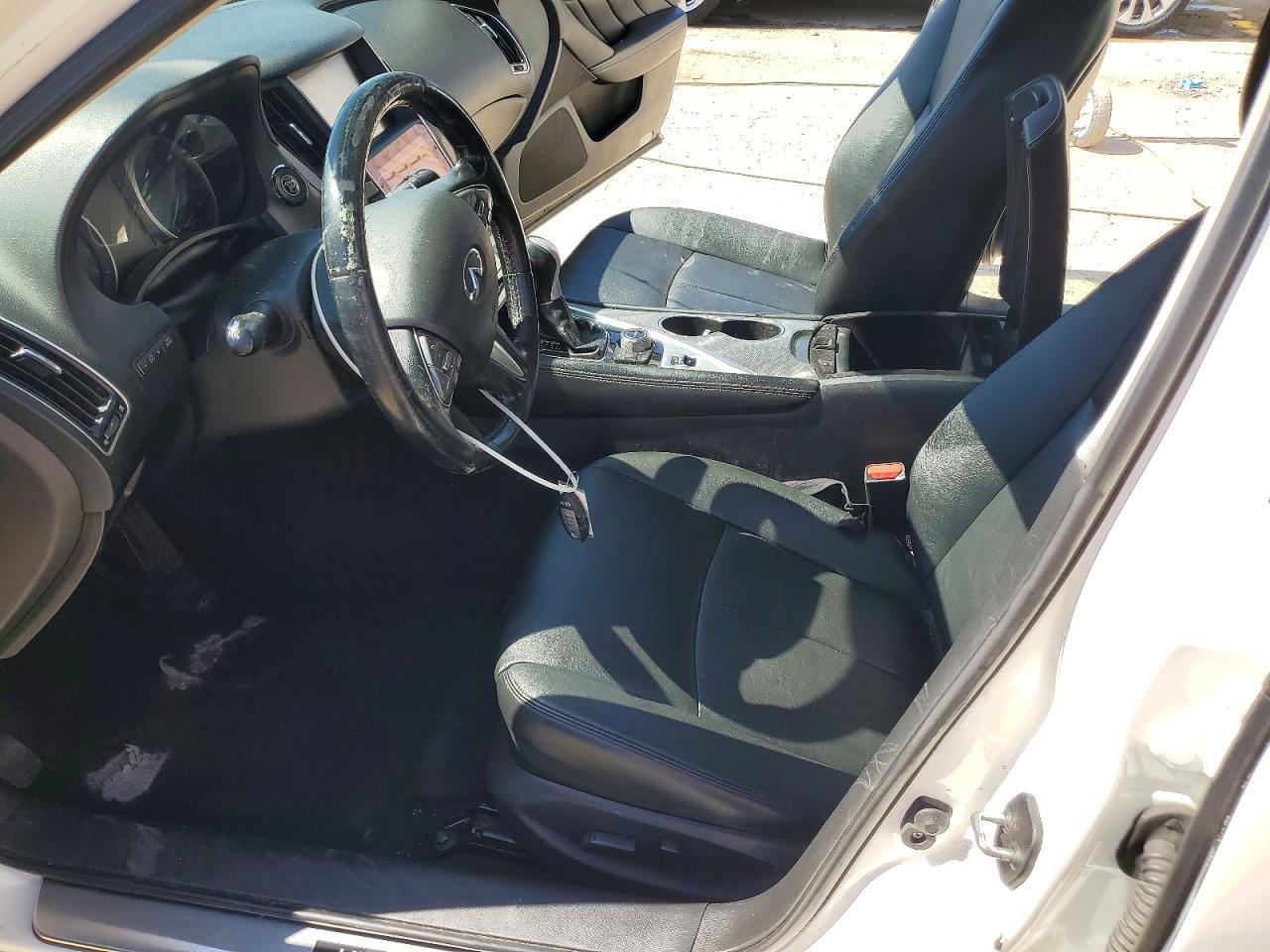 2015 Infiniti Q50 Premium - Image 7