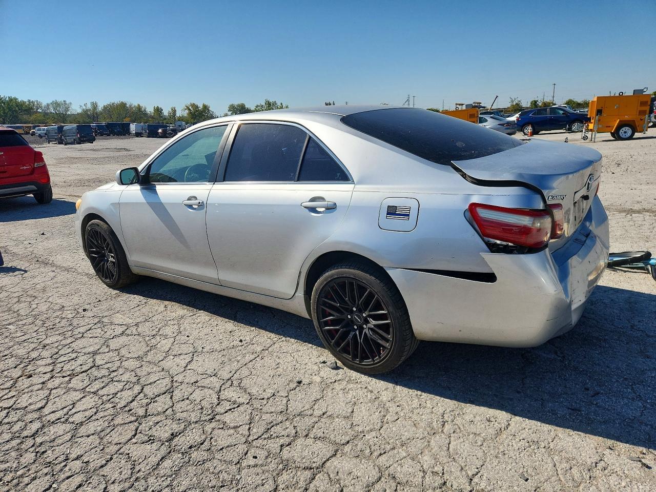 2009 Toyota Camry Le - Фото 2