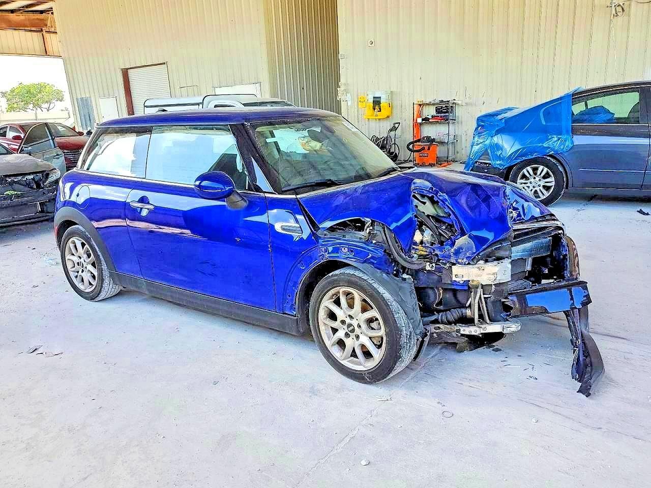 2019 Mini Cooper - Image 4