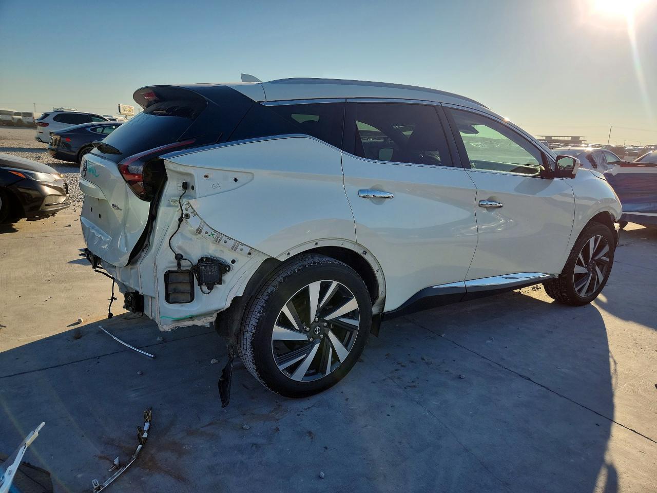 2023 Nissan Murano Sl - Image 3