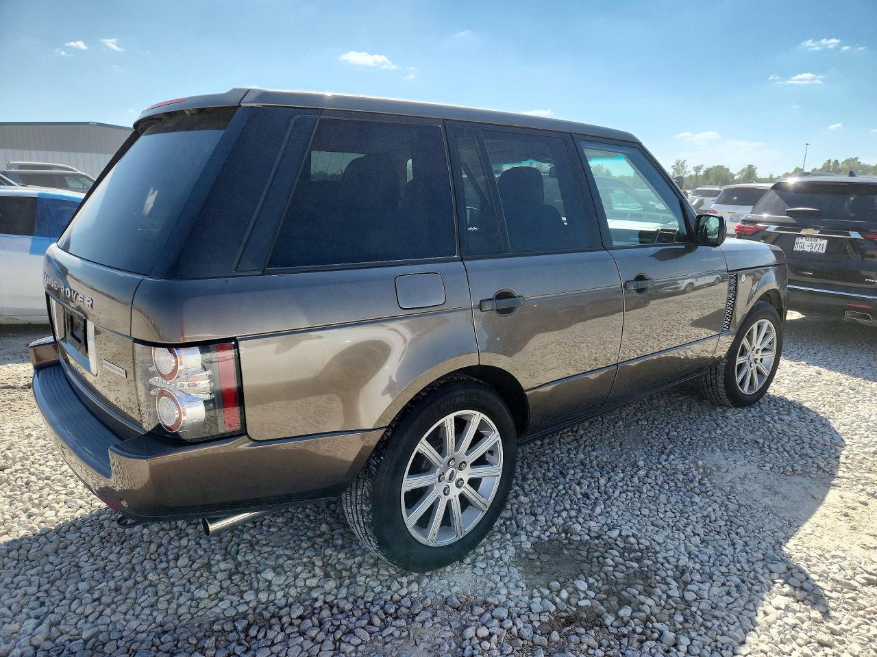 2011 Land Rover Range Rover Hse Luxury - Image 3