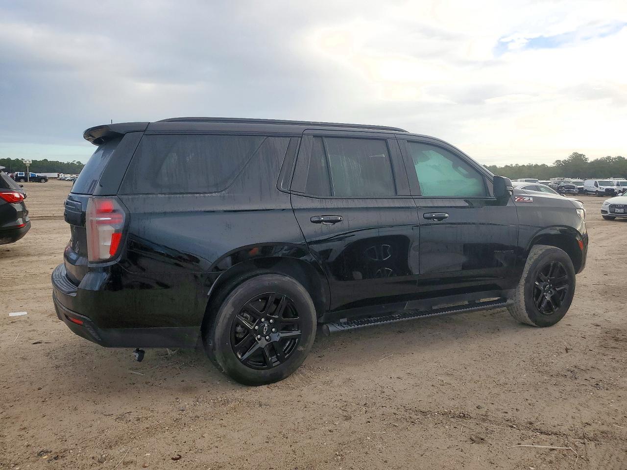 2023 Chevrolet Tahoe K1500 Z71 - Image 3