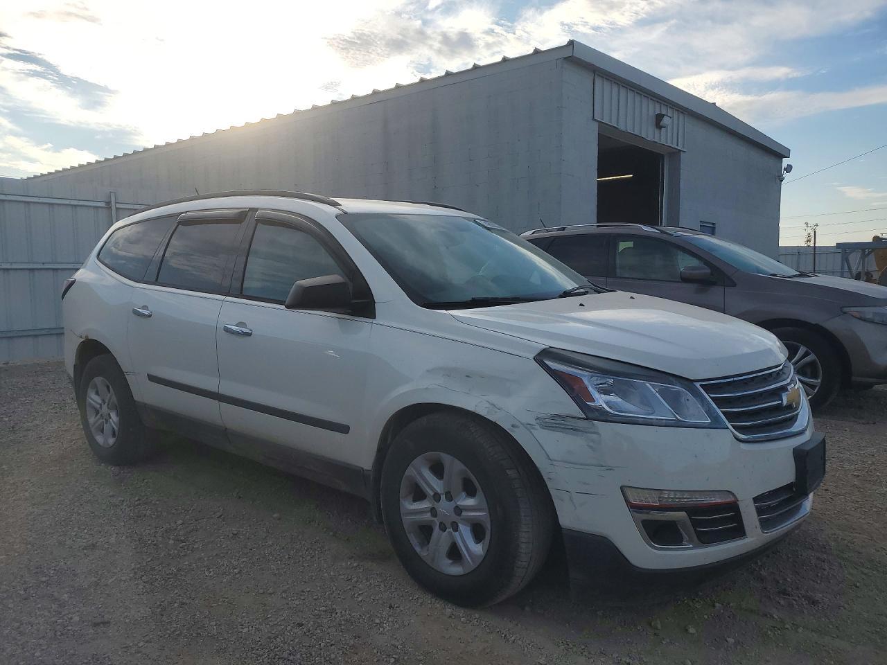 2013 Chevrolet Traverse Ls - Image 4