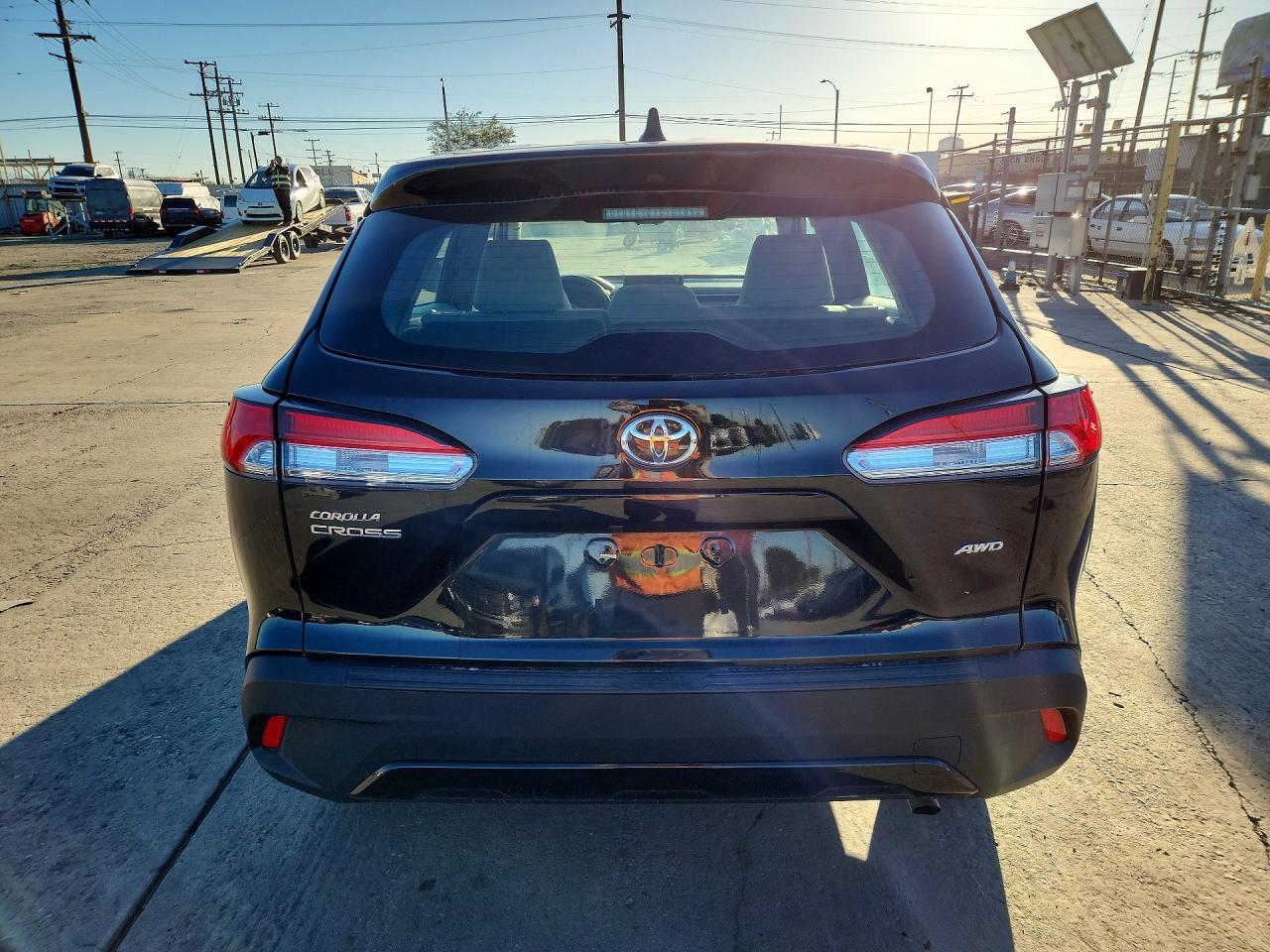 2024 Toyota Corolla Cross L - Фото 6