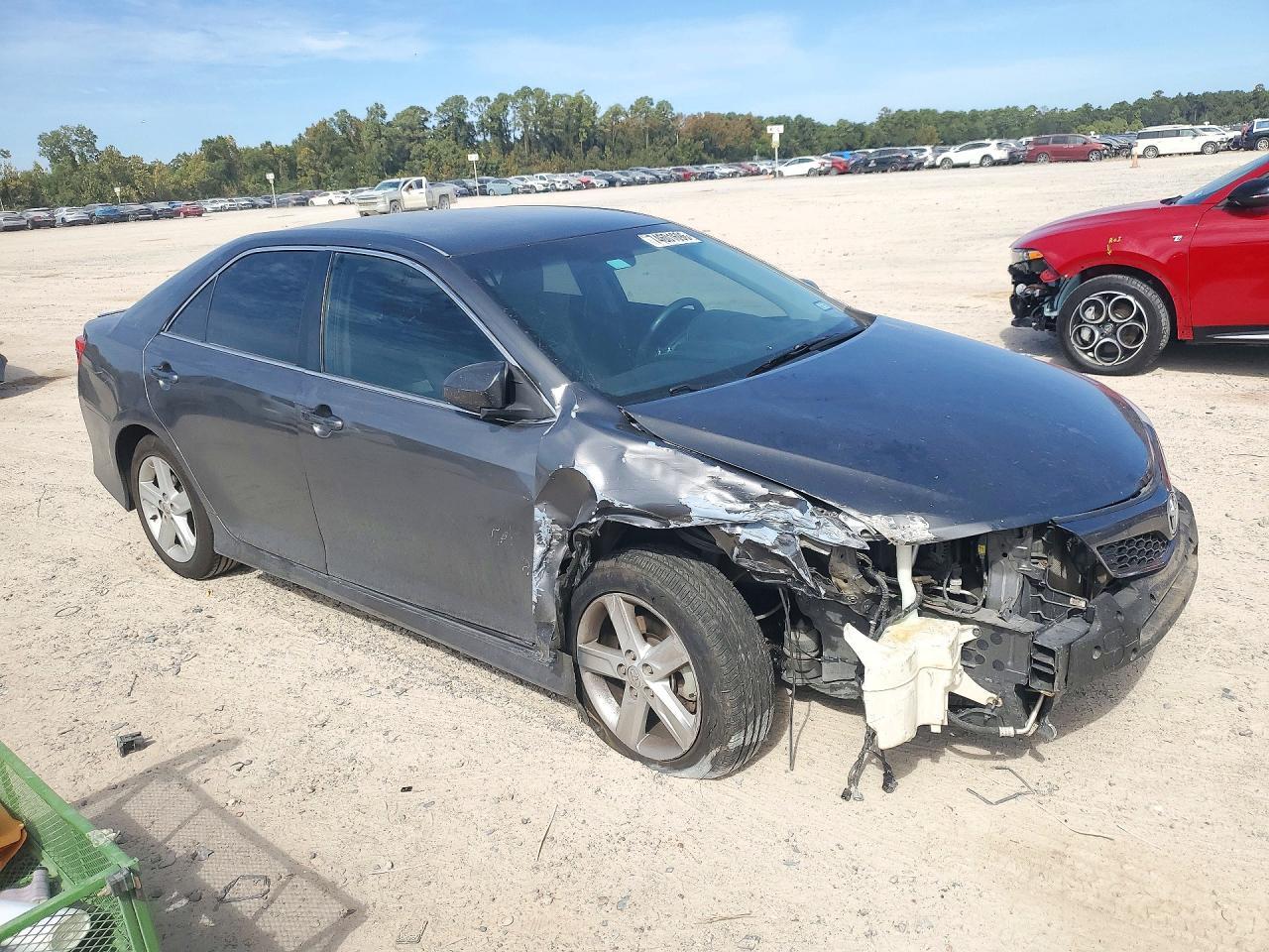 2014 Toyota Camry Se - Фото 4