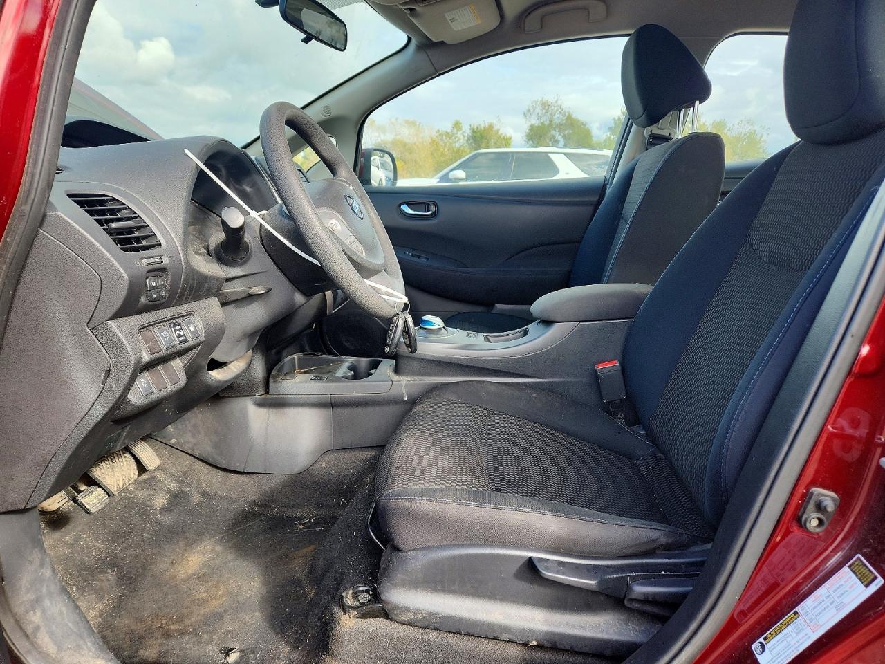 2016 Nissan Leaf S - Фото 7