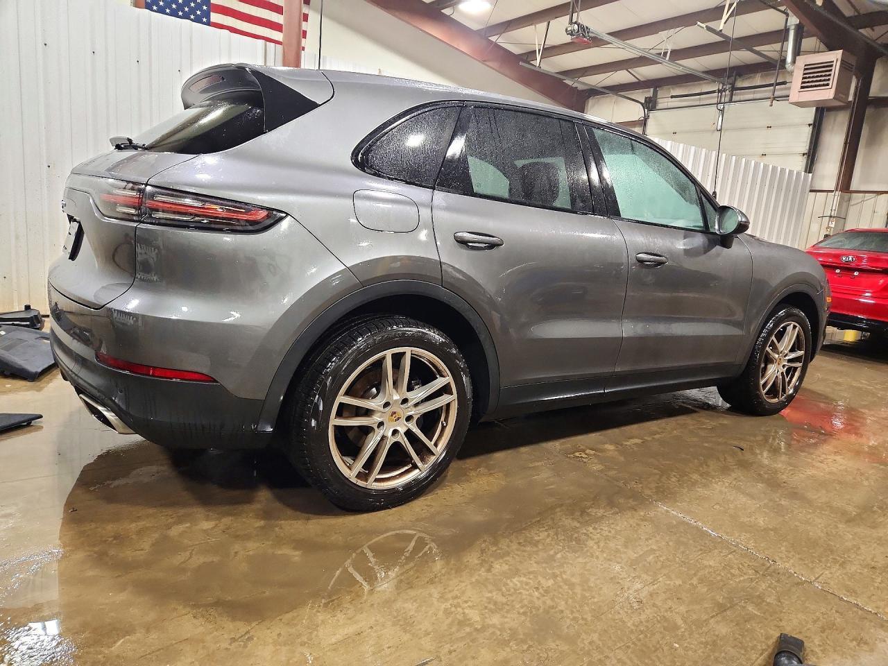 2021 Porsche Cayenne - Image 3