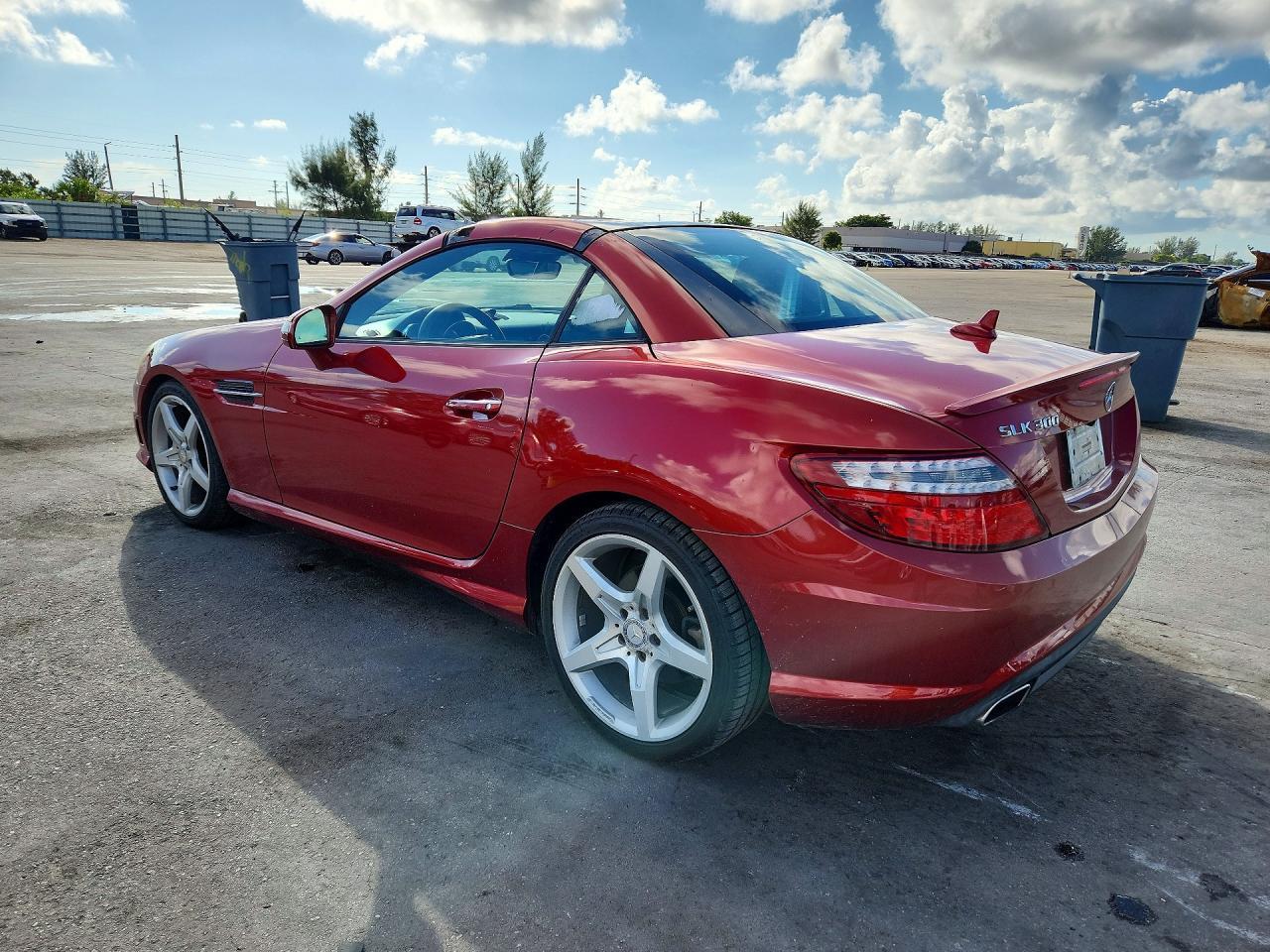 2016 Mercedes-Benz Slk 300 - Image 2