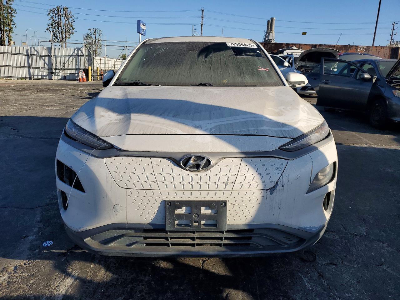 2021 Hyundai Kona Limited - Image 5