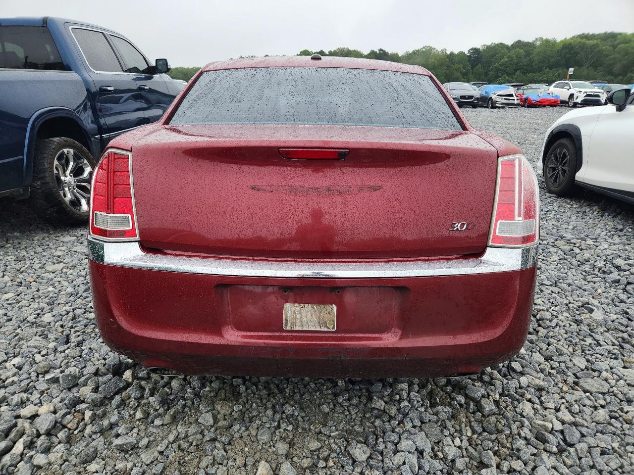 2014 Chrysler 300 - Image 6