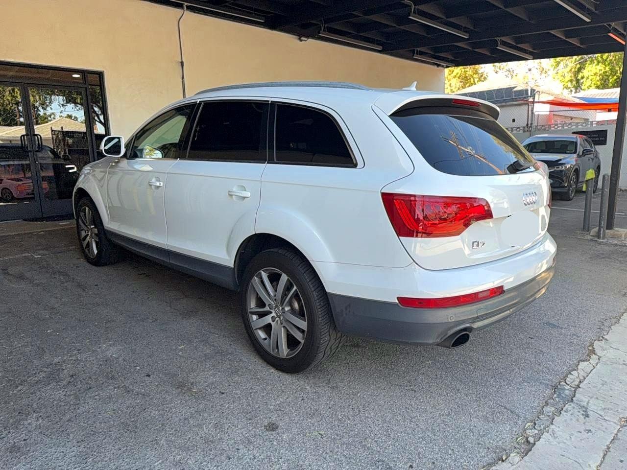 2013 Audi Q7 Premium Plus - Image 3