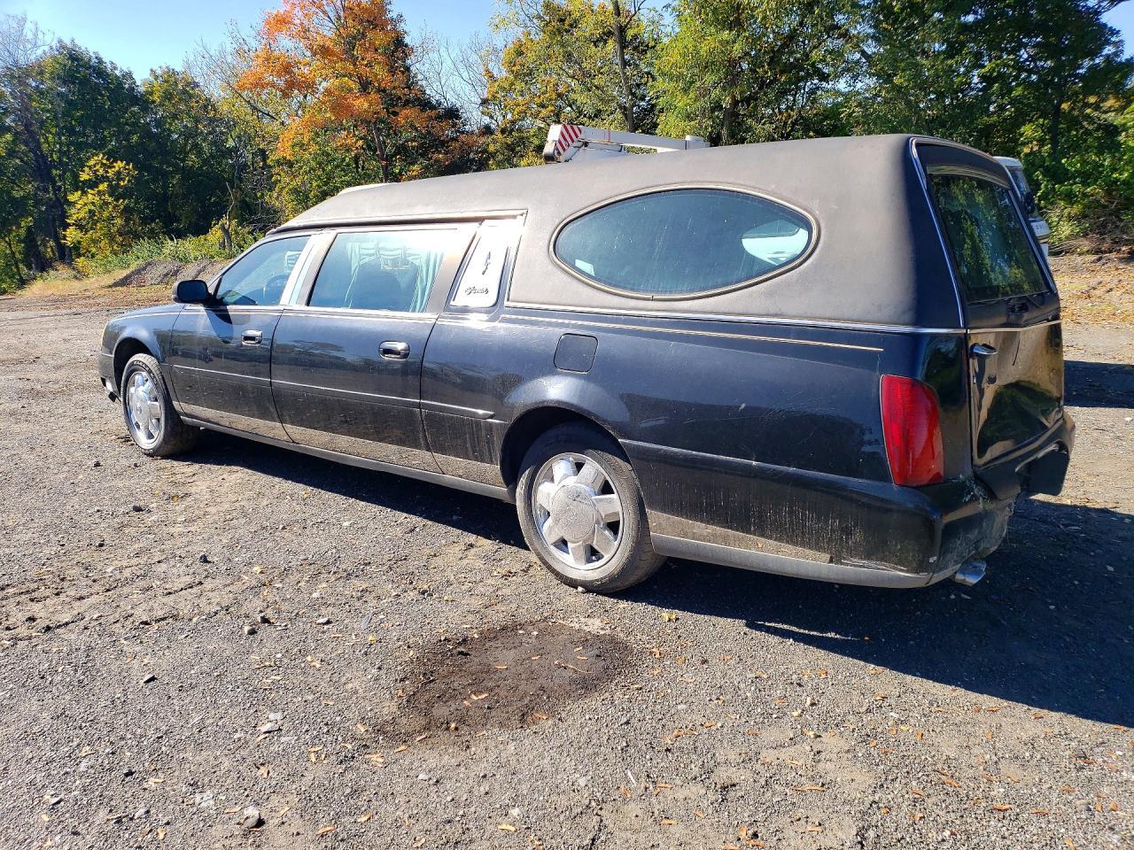 2003 Cadillac Deville - Фото 2