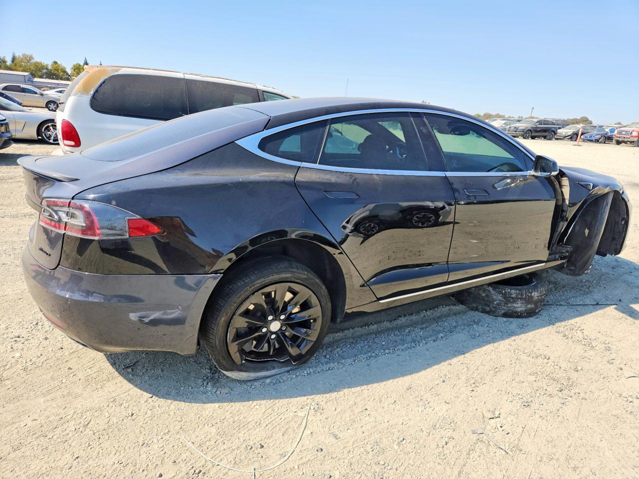 2017 Tesla Model S - Image 3