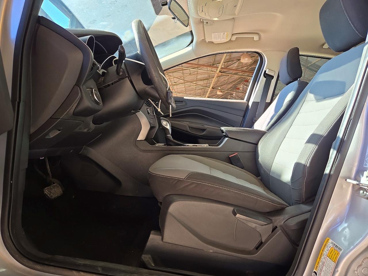 2019 Ford Escape S - Фото 7