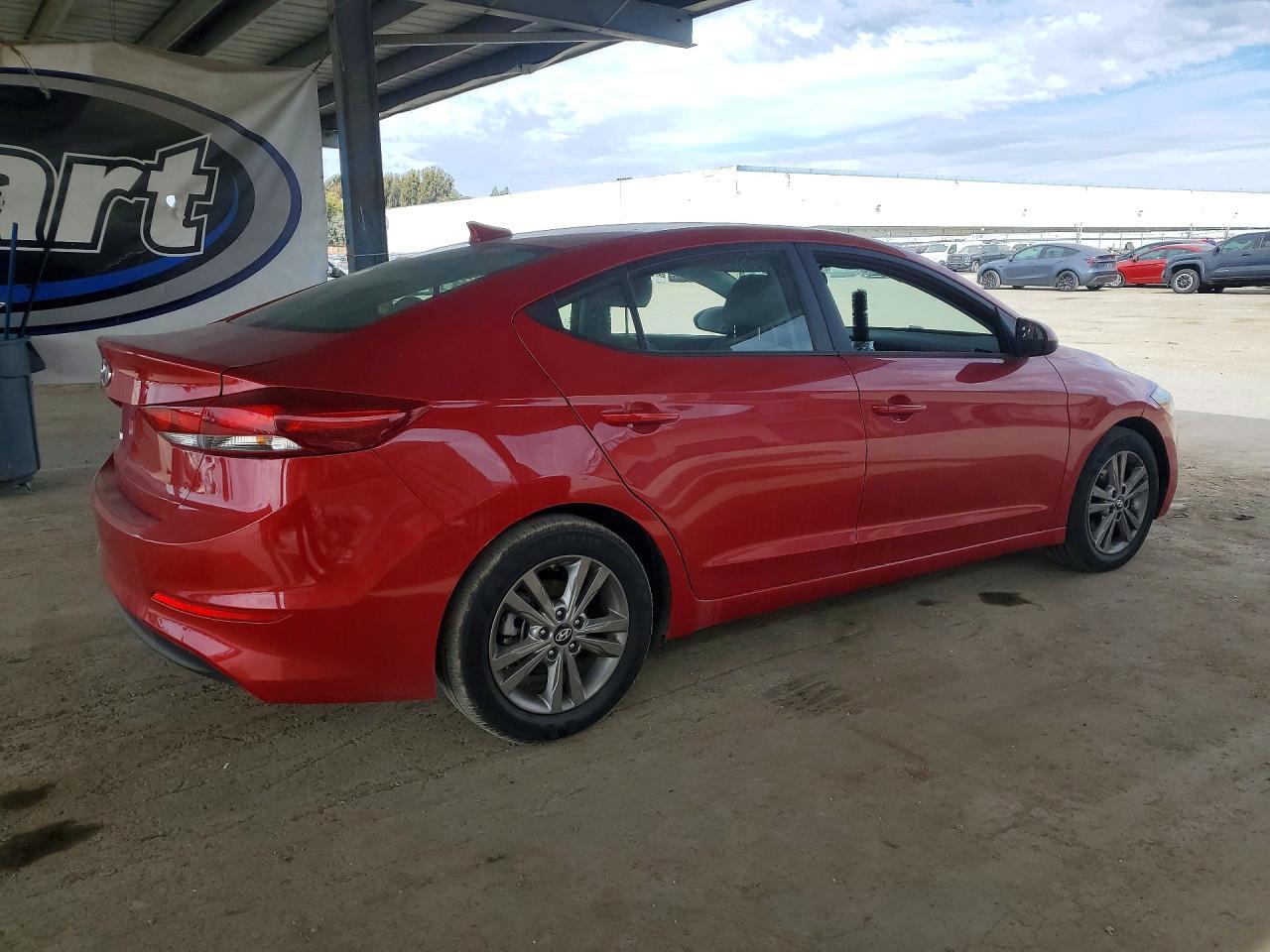 2018 Hyundai Elantra Sel - Image 3
