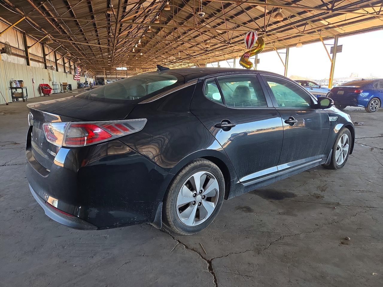 2015 Kia Optima Hybrid - Image 3