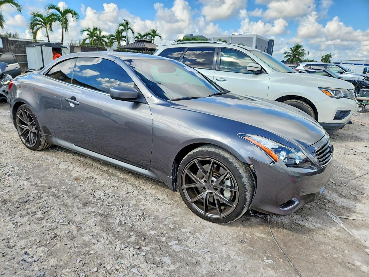 2012 Infiniti G37 Convertible Base - Image 4