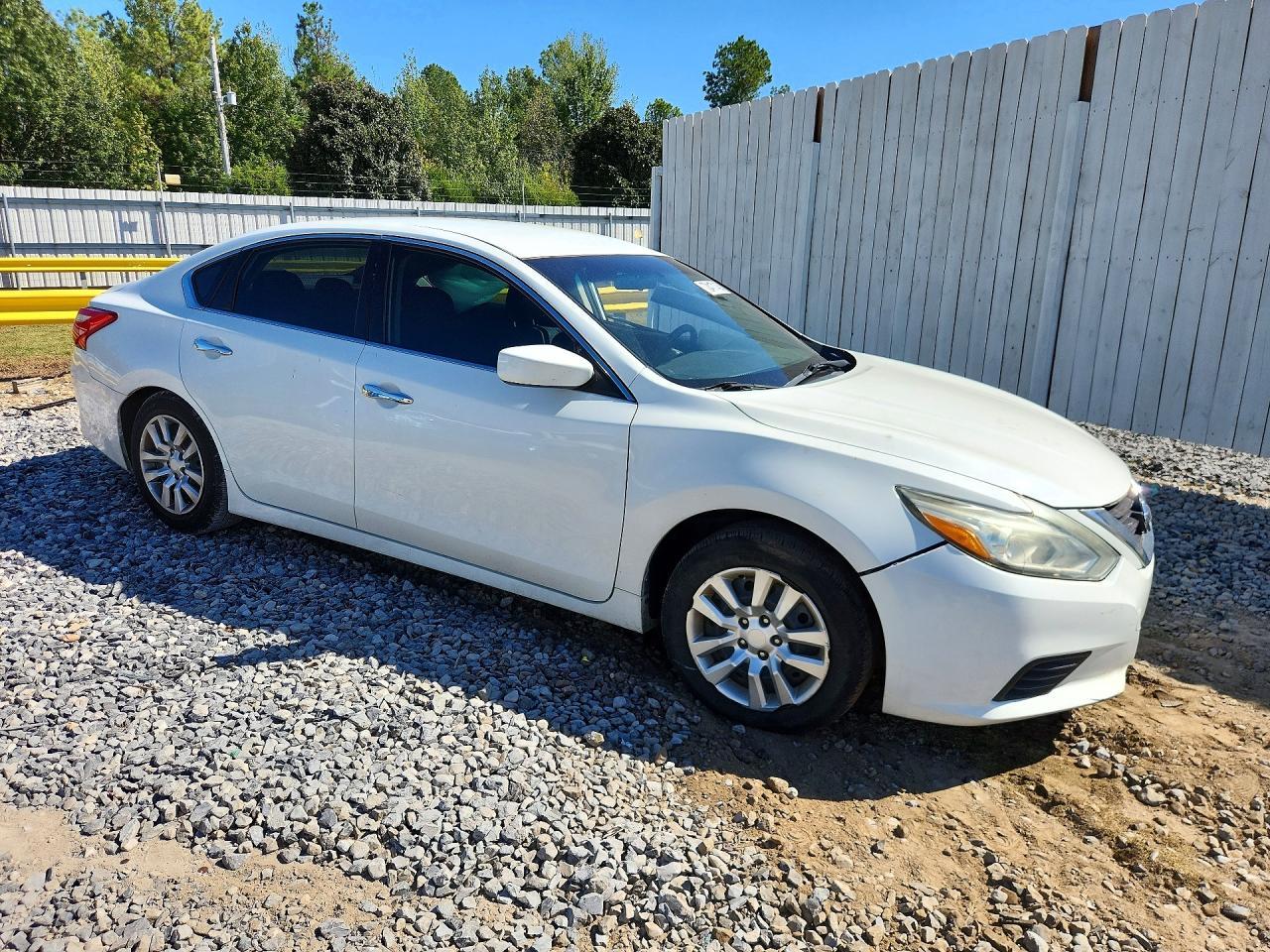 2016 Nissan Altima 2.5 S - Фото 4
