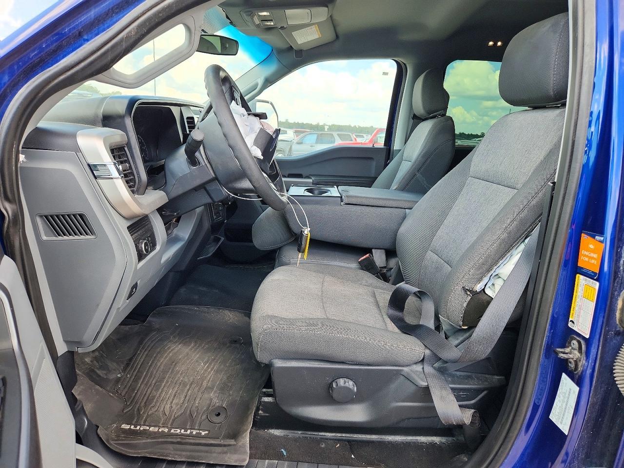 2026 Ford F250 Super Duty - Фото 7