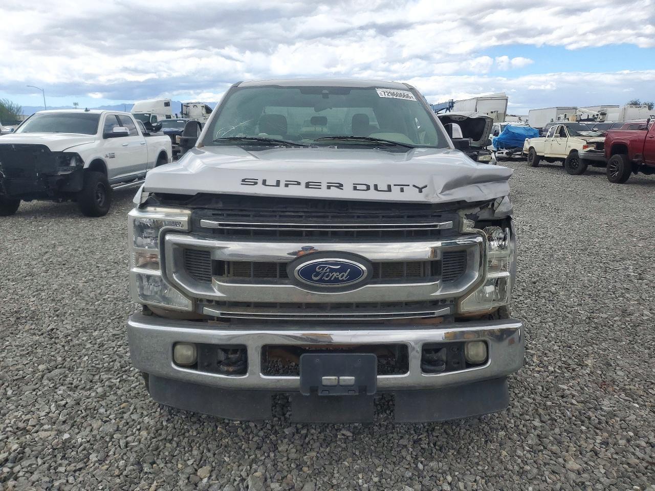 2022 Ford F250 Super Duty - Фото 5