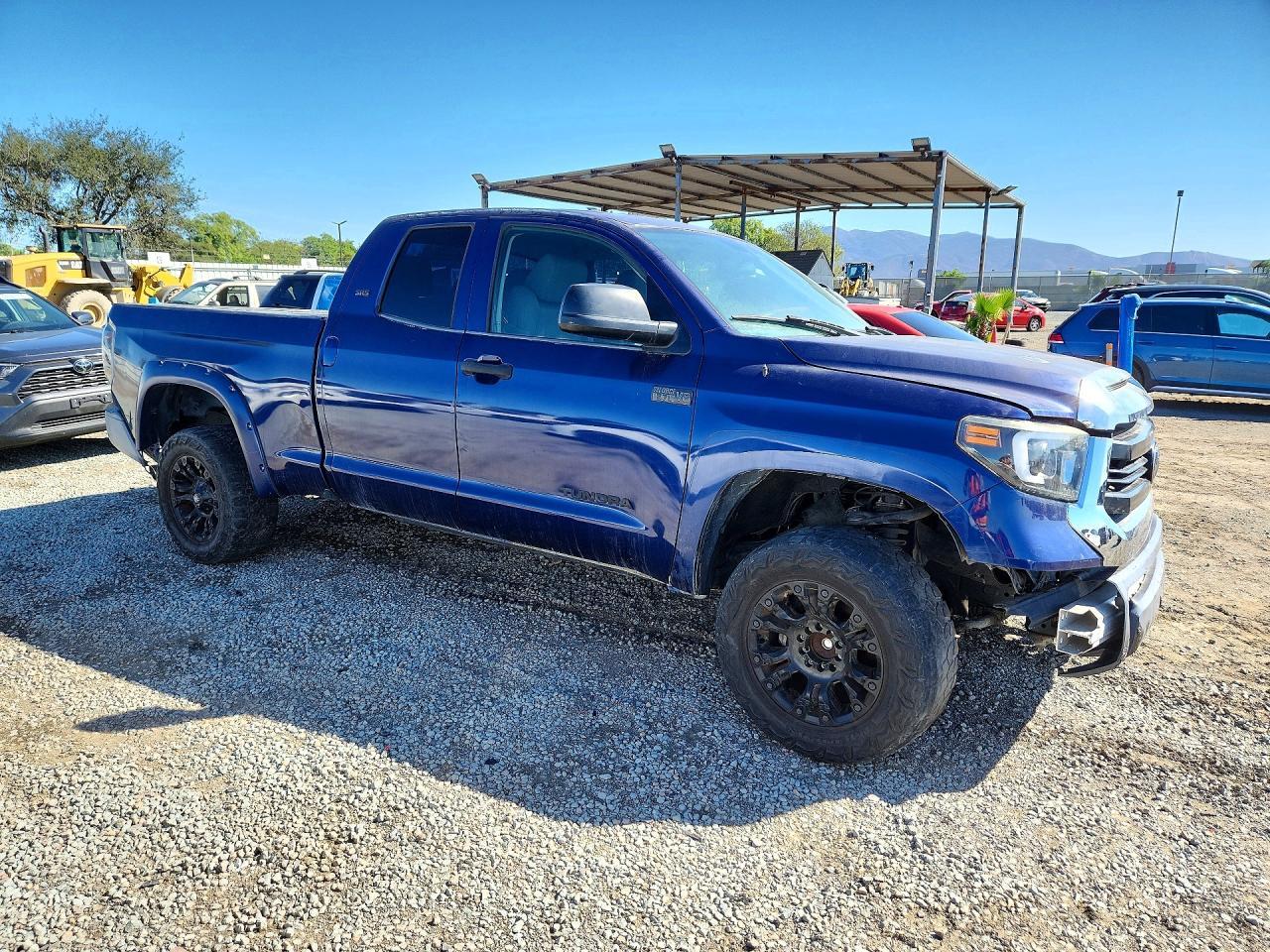 2015 Toyota Tundra Sr - Image 4