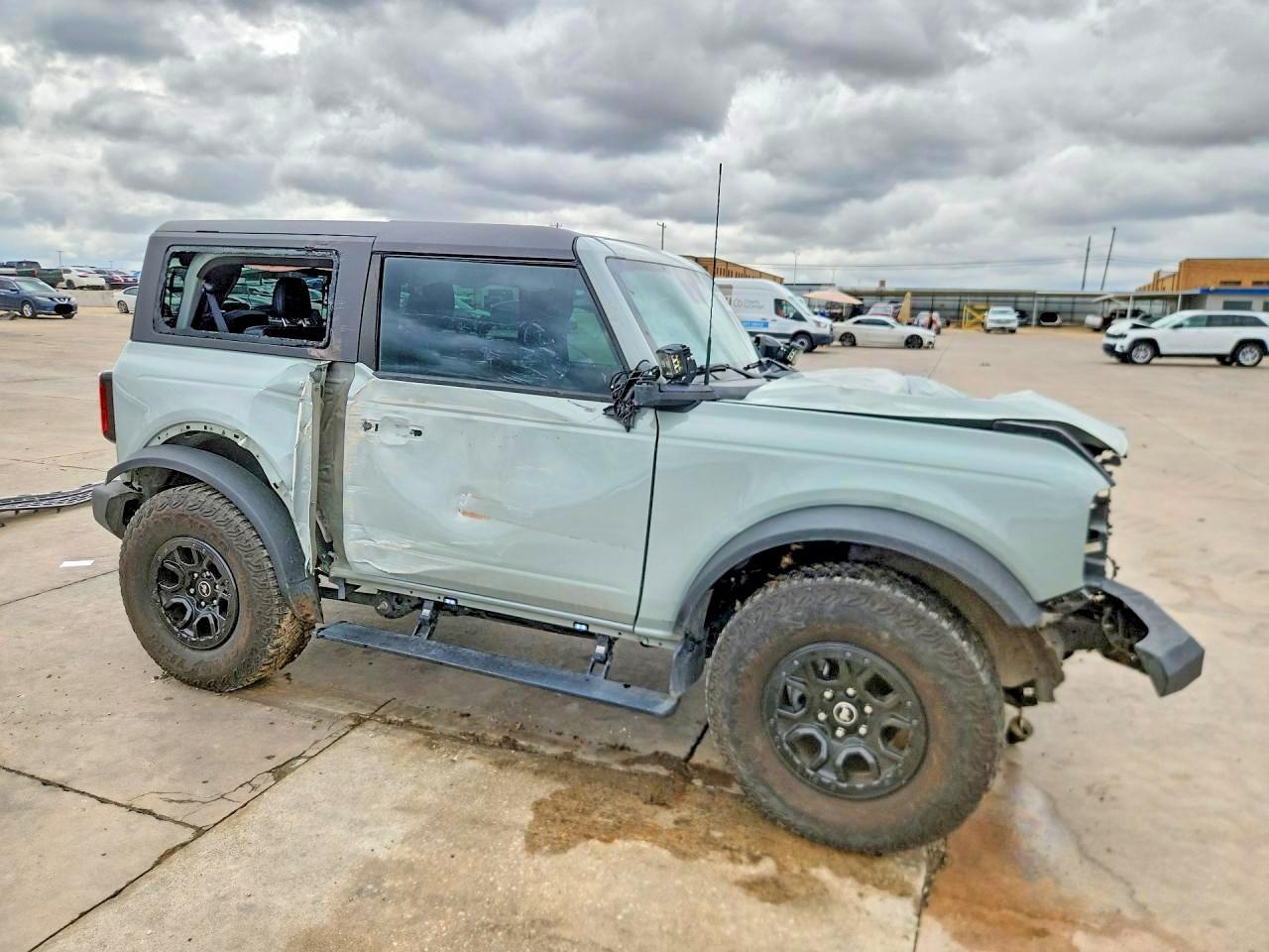 2023 Ford Bronco Base - Фото 4