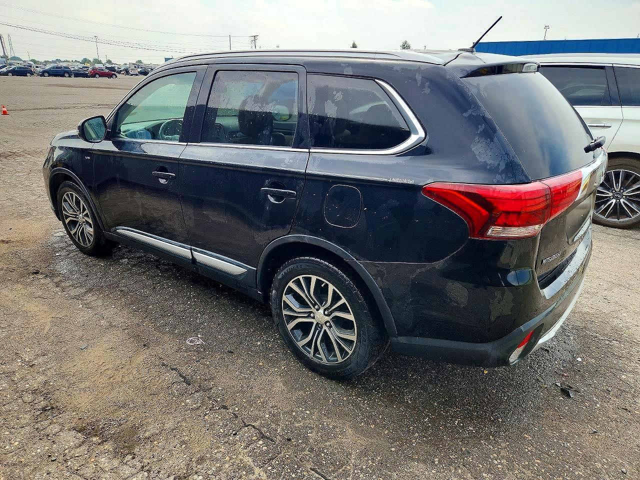2016 Mitsubishi Outlander Gt - Фото 2