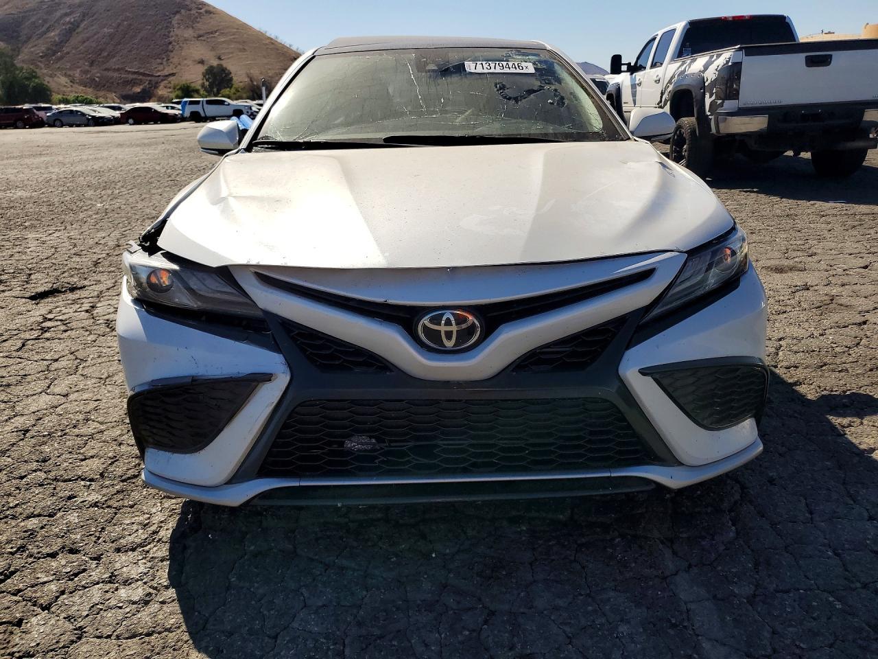 2021 Toyota Camry Xse - Image 5