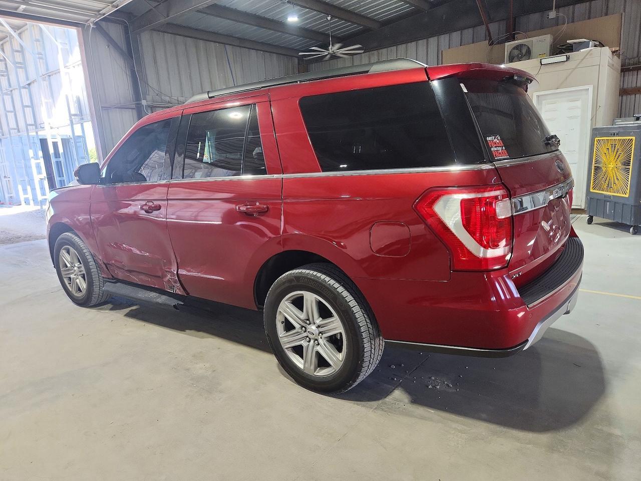 2019 Ford Expedition Xlt - Image 2