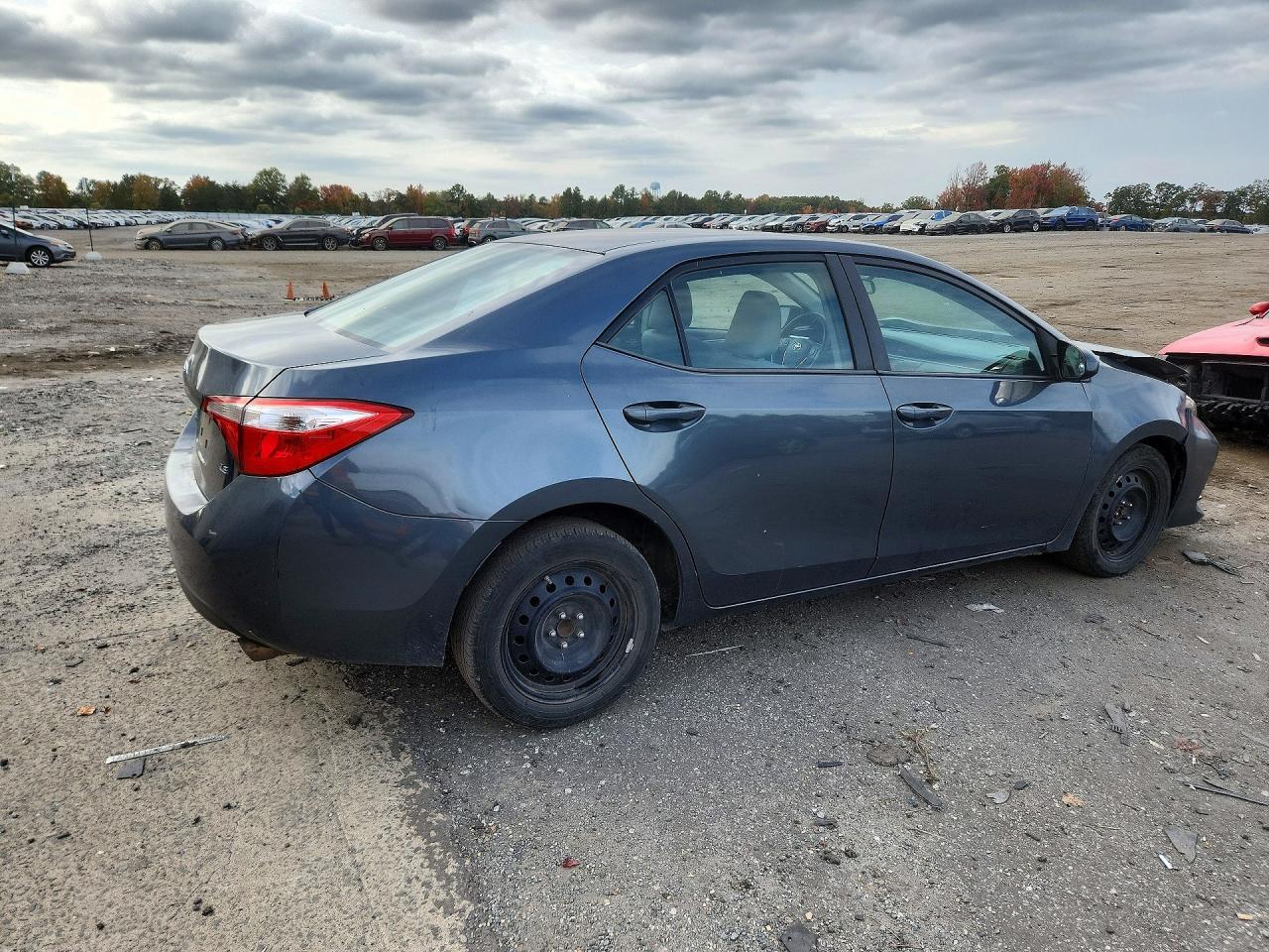 2014 Toyota Corolla Le - Фото 3