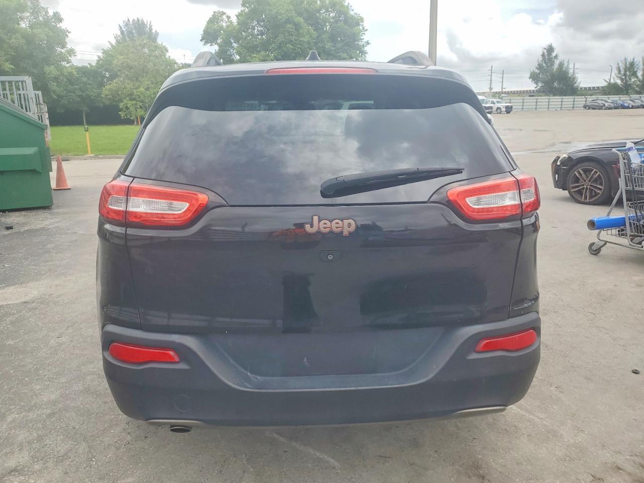 2017 Jeep Cherokee Latitude - Фото 6