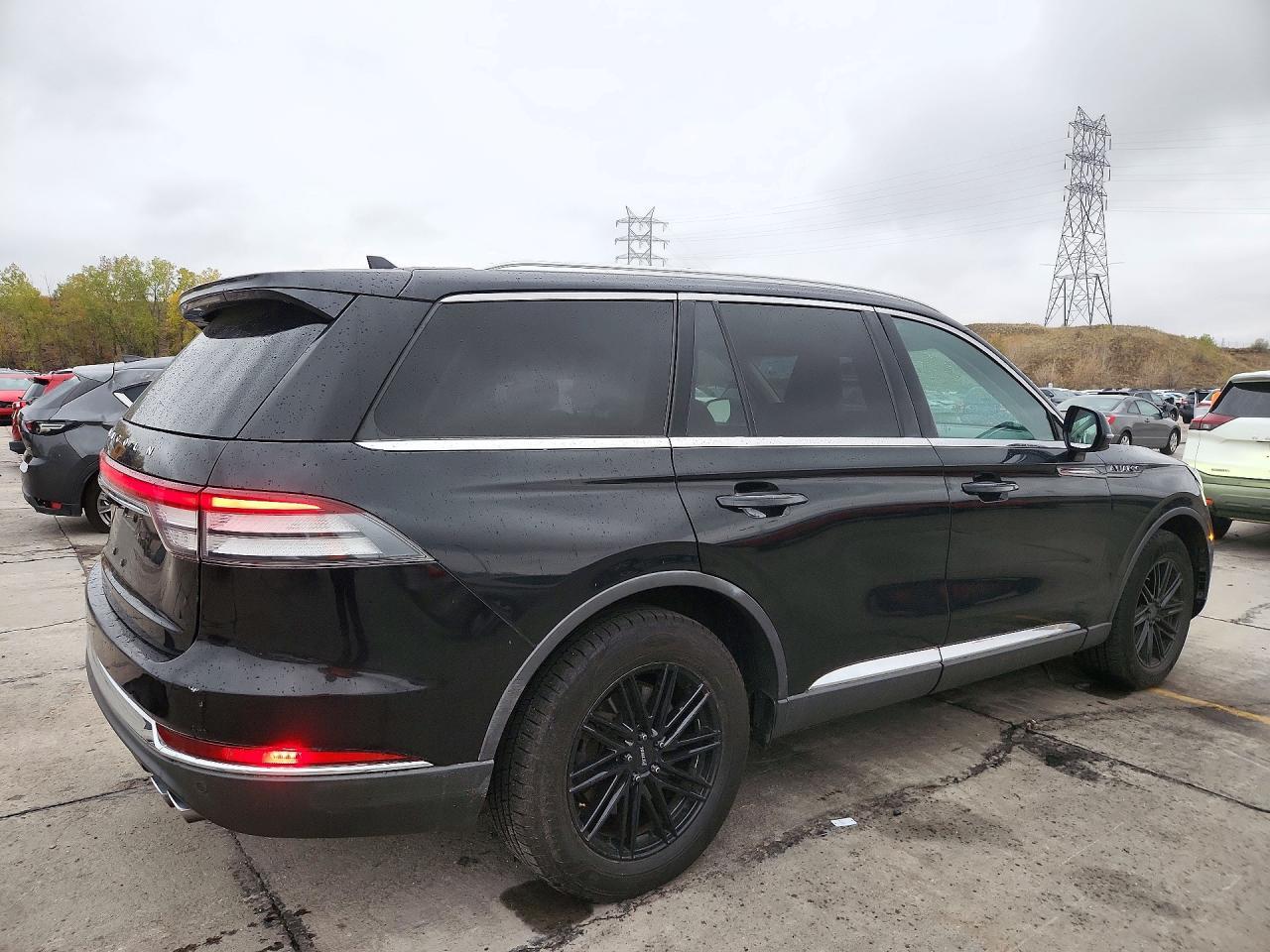 2021 Lincoln Aviator - Image 3