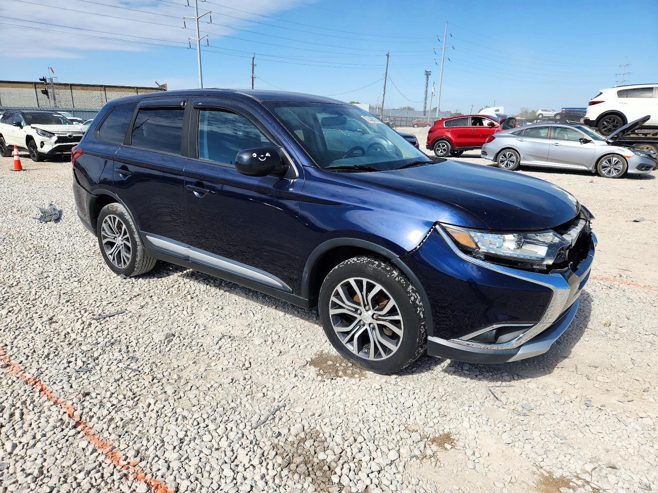 2016 Mitsubishi Outlander Se - Фото 4