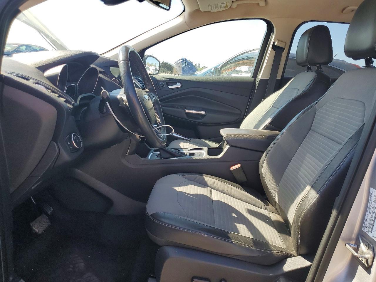 2017 Ford Escape Titanium - Image 7