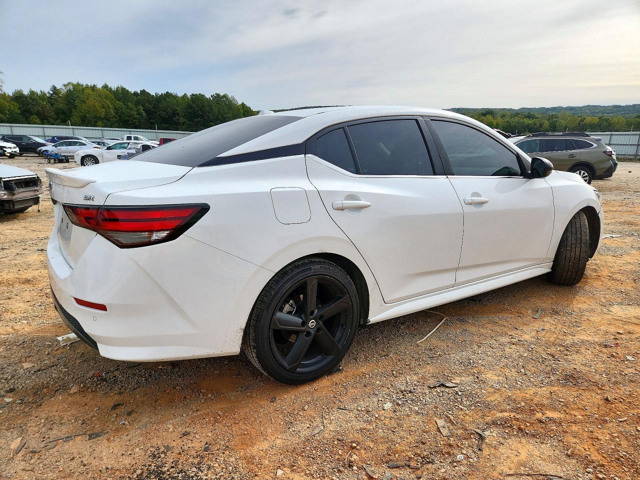 2021 Nissan Sentra Sr - Image 3