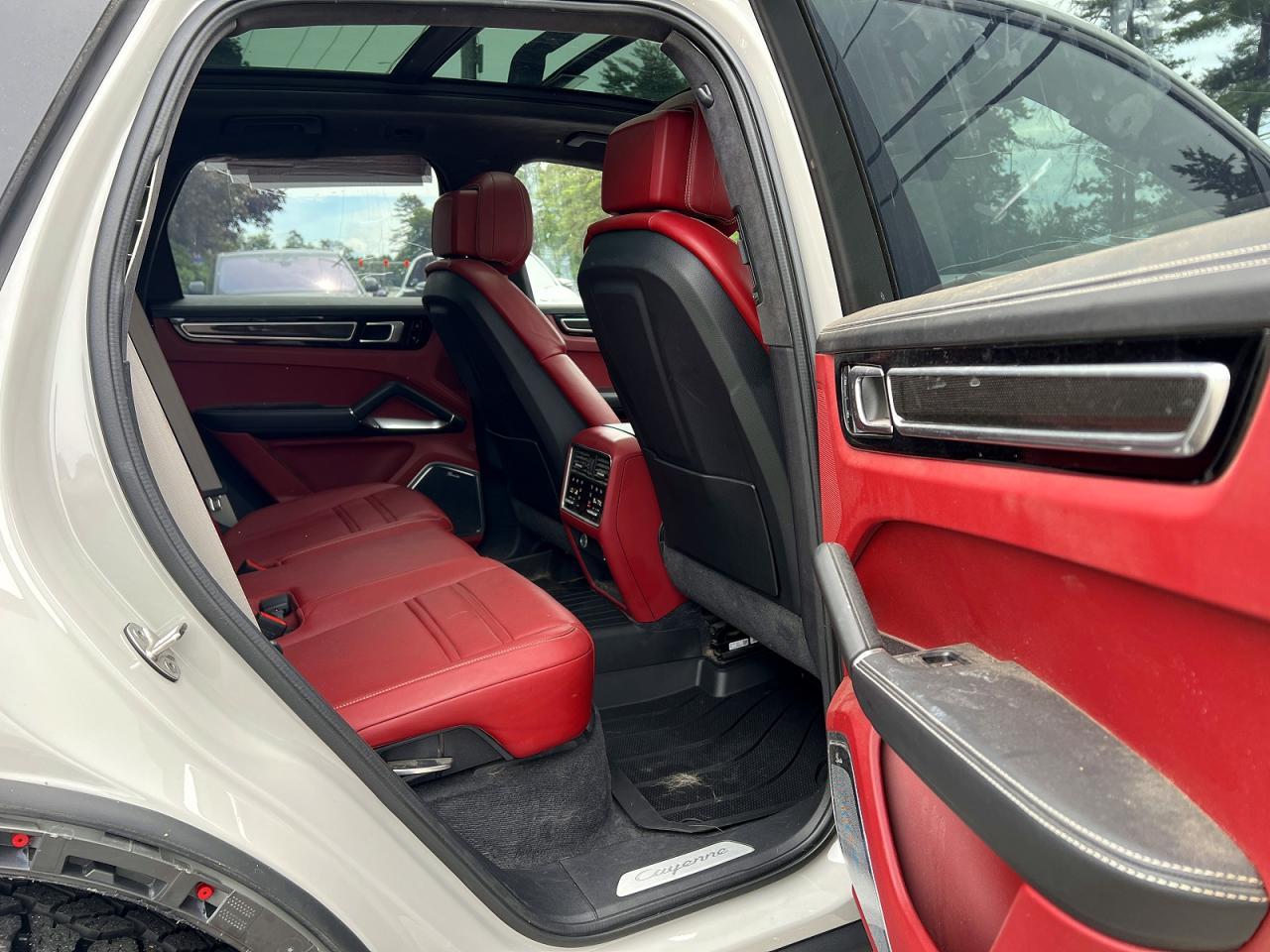 2021 Porsche Cayenne Turbo - Фото 6