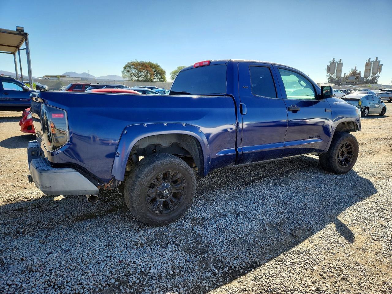 2015 Toyota Tundra Sr - Image 3